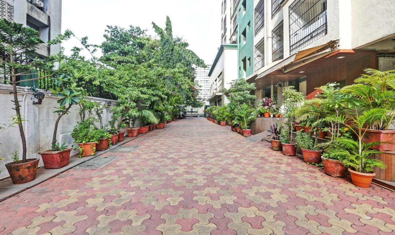 Treebo Welcome Apartments Мумбай Екстериор снимка