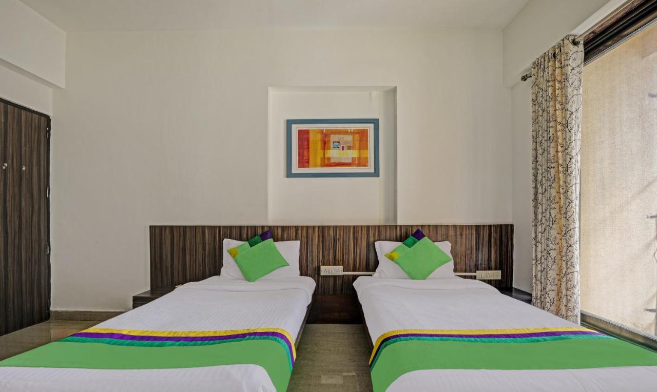 Treebo Welcome Apartments Мумбай Екстериор снимка