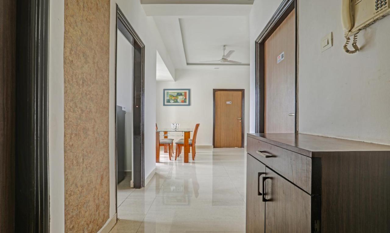 Treebo Welcome Apartments Мумбай Екстериор снимка